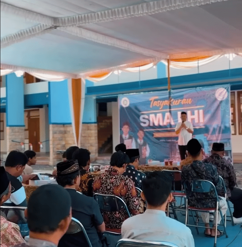 peresmian dan tasyakuran SMA LHI